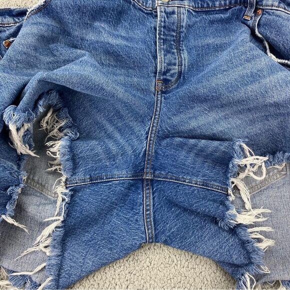 Abercrombie & Fitch Women's '90's Baggy Low Rise Denim Shorts   |  Size:  37/24 - Picture 3 of 13